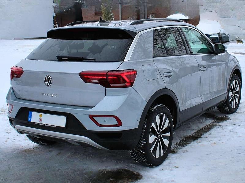 Gebraucht VW T-Roc Move 150 PS (110 kW) 2024 Grau SUV