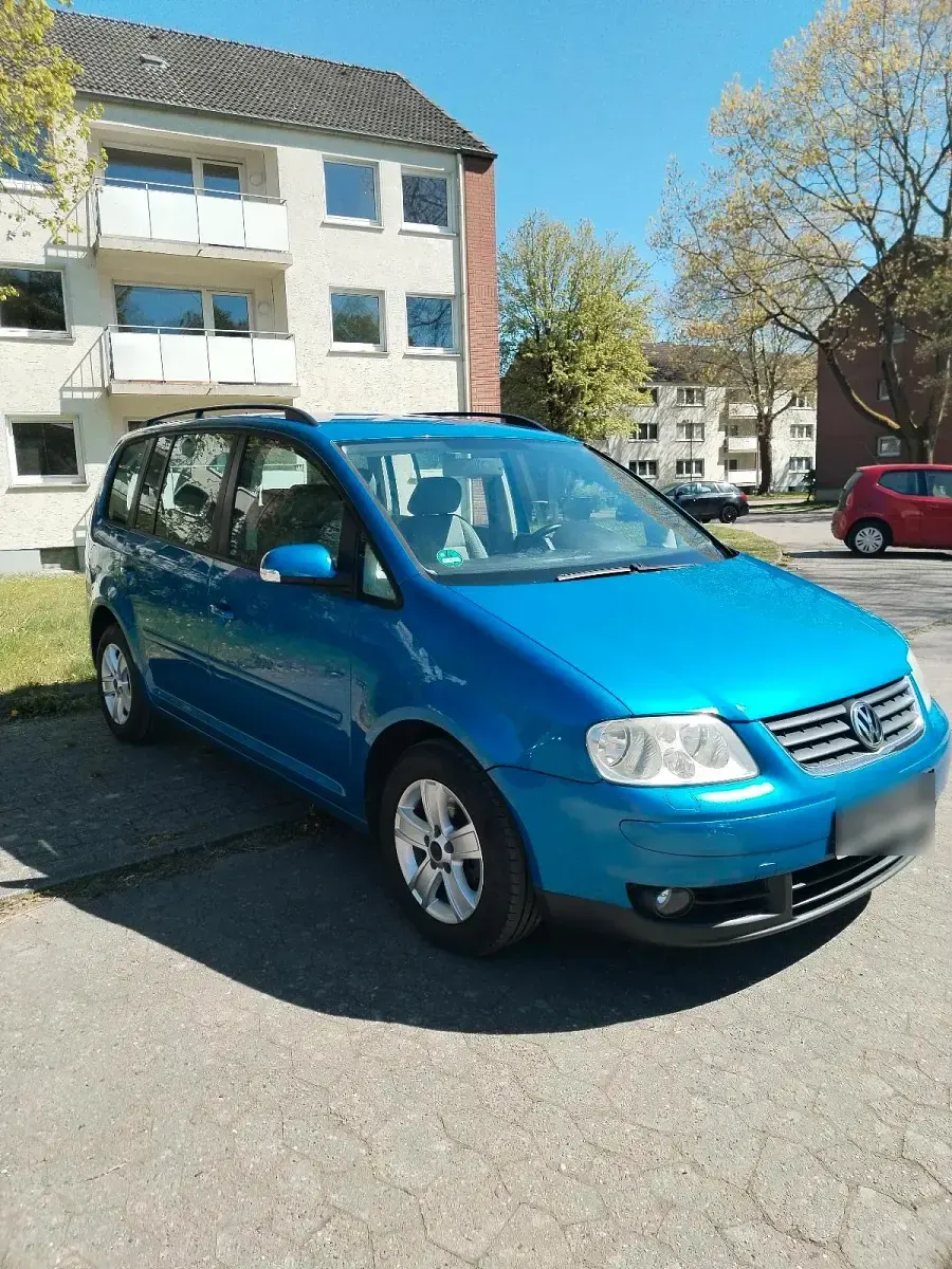 Second-hand VW Golf Plus 116 CP (85 kW) 2004 Albastru Monovolum