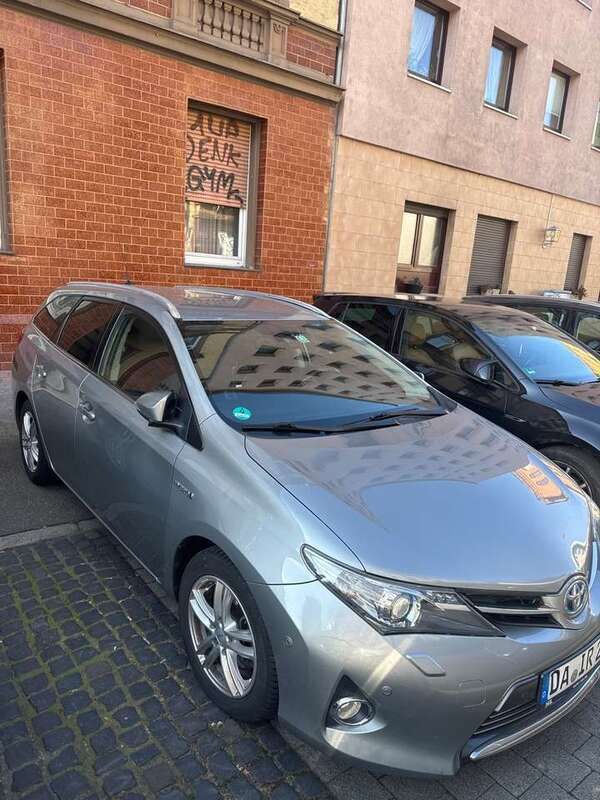 Gebraucht 2015 Toyota Auris Hybrid Life Kombi | 9.500 € (Fairer Preis) - Bild 1/4