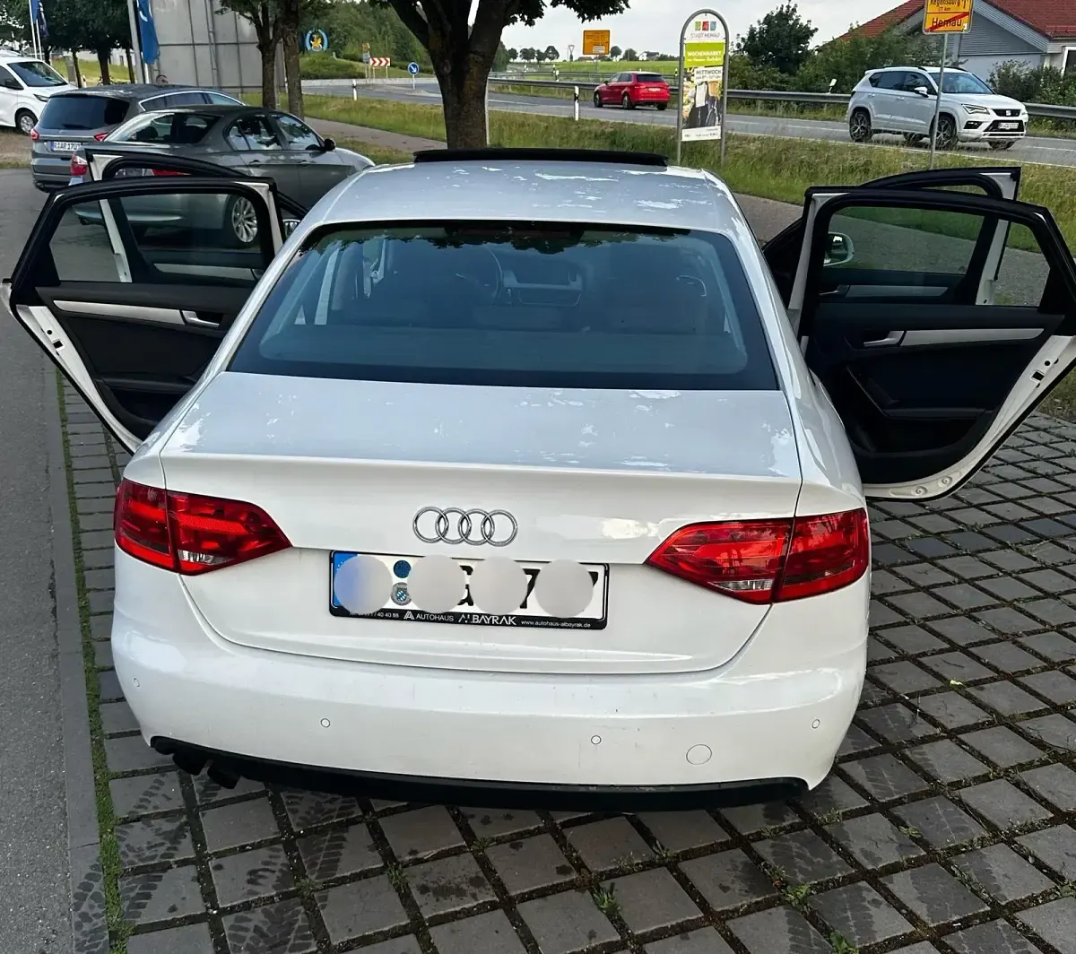 Gebraucht Audi A4 160 PS (117 kW) 2009 Weiß Limousine