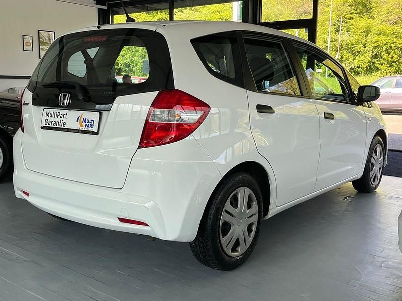 Second-hand Honda Jazz 90 CP (66 kW) 2012 Alb Hatchback