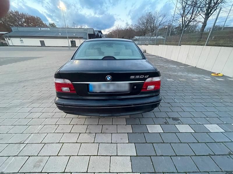 Gebraucht BMW 530 Exclusive 193 PS (141 kW) 2002 Schwarz Limousine