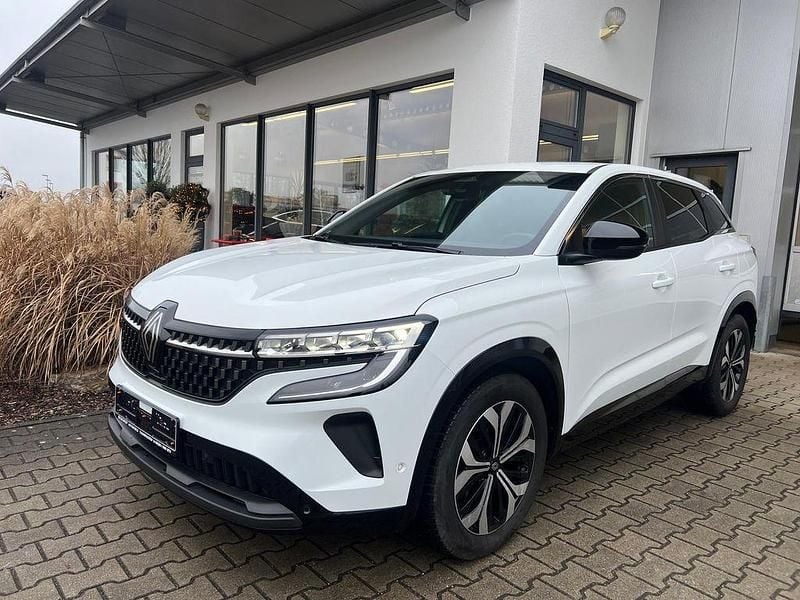 Second-hand Renault Austral Evolution 158 CP (116 kW) 2023 Alb SUV