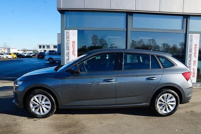 Gebraucht Skoda Scala Selection 116 PS (85 kW) 2024 Grau Kleinwagen