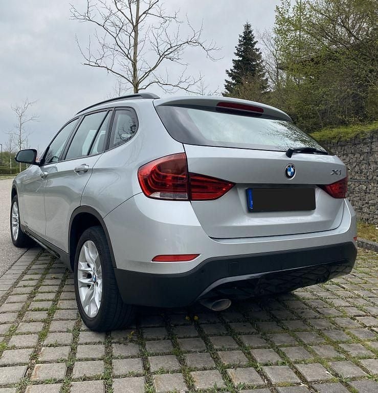 Gebraucht BMW X1 Sport Line 143 PS (105 kW) 2015 Silber SUV