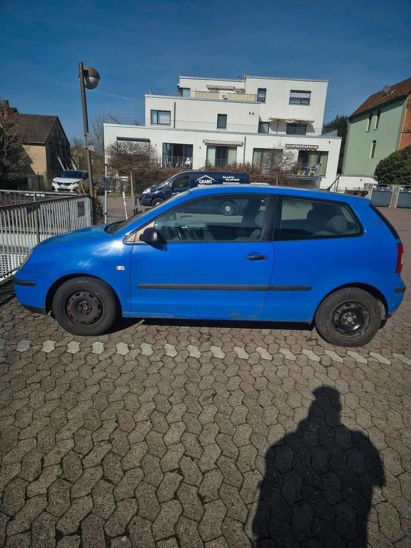 Gebraucht VW Polo Basis 54 PS (39 kW) 2002 Blau Kleinwagen