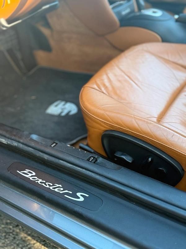 Grau Gebraucht 2001 Porsche Boxster S Cabrio | 17.000 € (Fairer Preis) - Bild 1/4