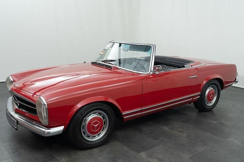 Gebraucht Mercedes 230 150 PS (110 kW) 1963 Rot Cabrio