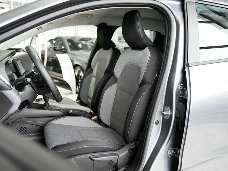 Gebraucht Renault Clio V Evolution 91 PS (66 kW) 2025 Grau Limousine