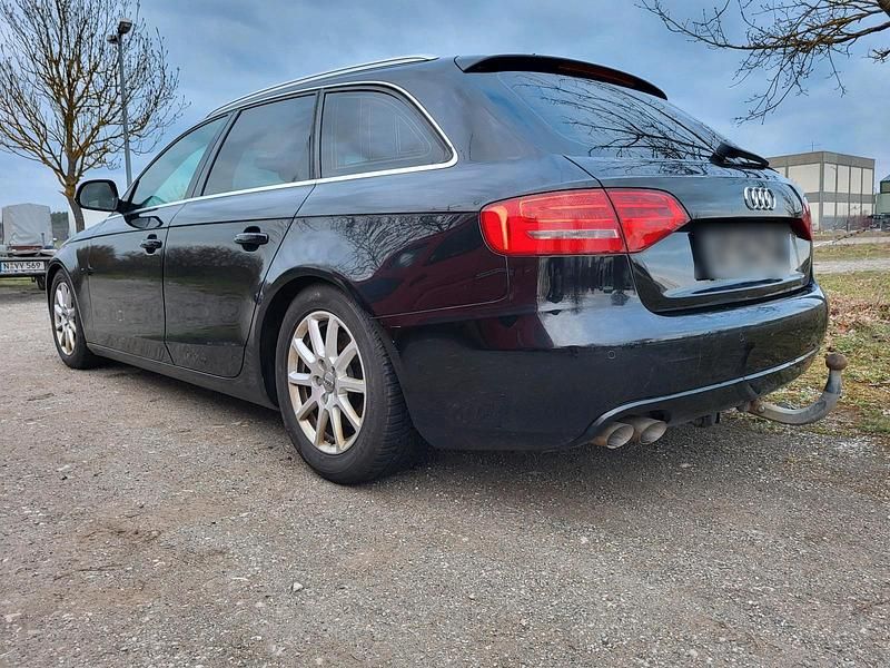 Gebraucht Audi A4 143 PS (105 kW) 2009 Schwarz Kombi
