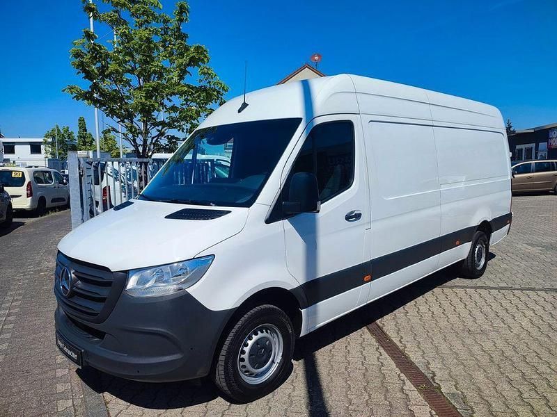 Weiß Gebraucht 2021 Mercedes Sprinter Van | 24.900 € (Guter Preis) - Bild 1/4