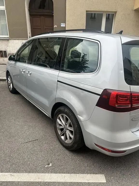 Gebraucht VW Sharan Comfortline 150 PS (110 kW) 2016 Silber Van / Kleinbus
