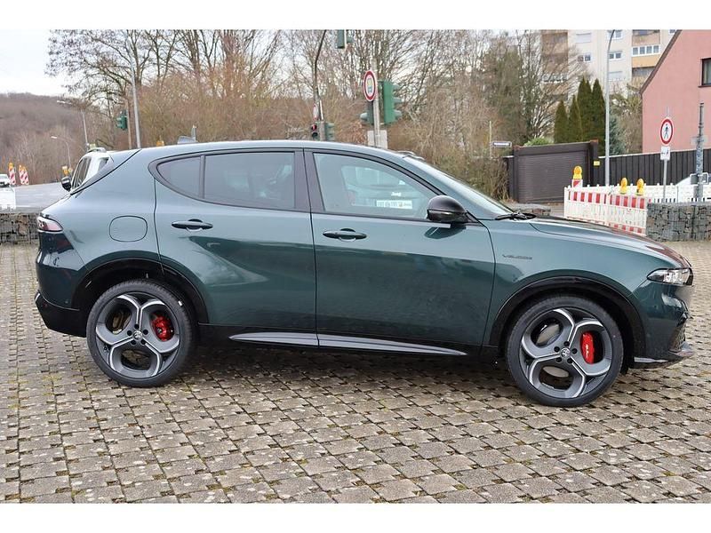 Neu Alfa Romeo Tonale Veloce 174 PS (127 kW) 2026 Gruen SUV