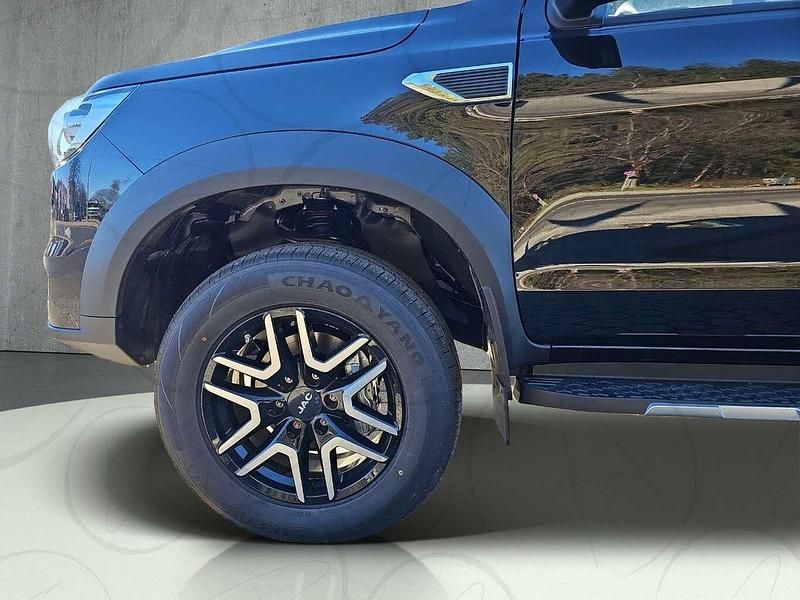 Gebraucht JAC T8 204 PS (150 kW) 2024 Schwarz met. Pickup