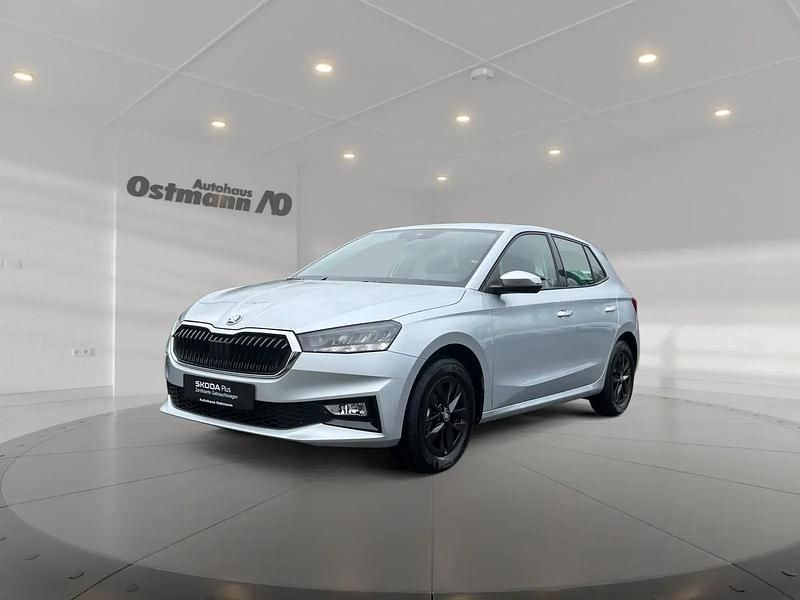 Gebraucht Skoda Fabia Selection 80 PS (58 kW) 2025 Brilliantsilber metallic Kleinwagen