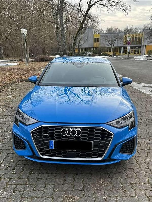 Gebraucht Audi A3 Sportback S-Line 190 PS (139 kW) 2022 Blau Kleinwagen