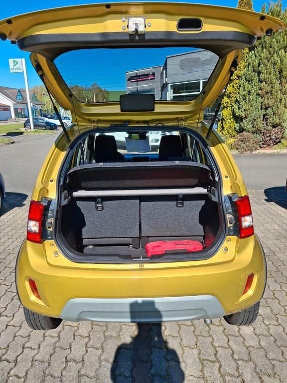 Gebraucht Suzuki Ignis 83 PS (61 kW) 2022 Gelb SUV