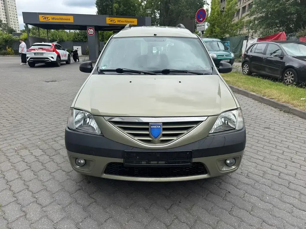 Gebraucht Dacia Logan 84 PS (61 kW) 2009 Beige Van / Kleinbus