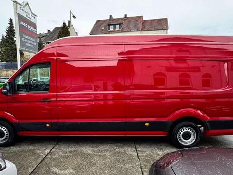Gebraucht VW Crafter 177 PS (130 kW) 2019 Rot Van