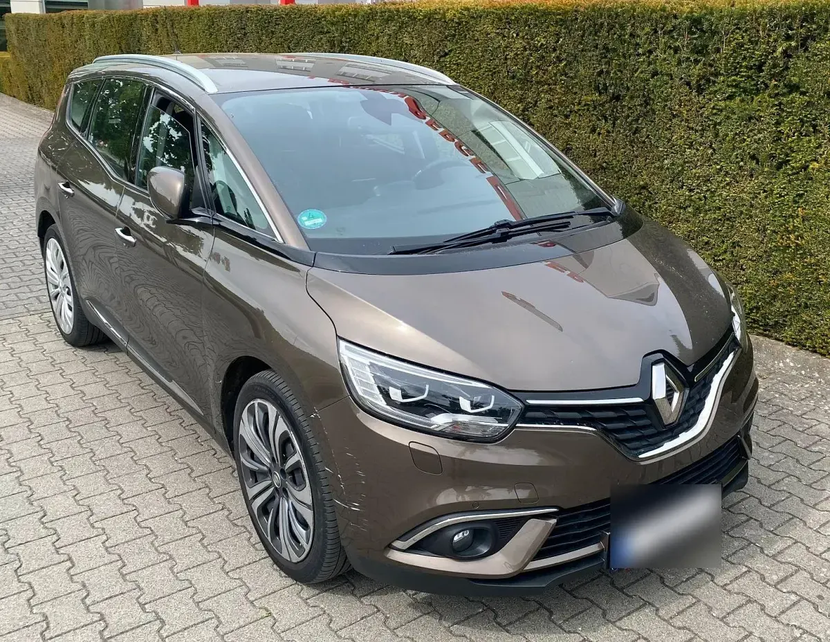 Gebraucht Renault Grand Scénic IV Intens 131 PS (96 kW) 2017 Braun Van / Kleinbus