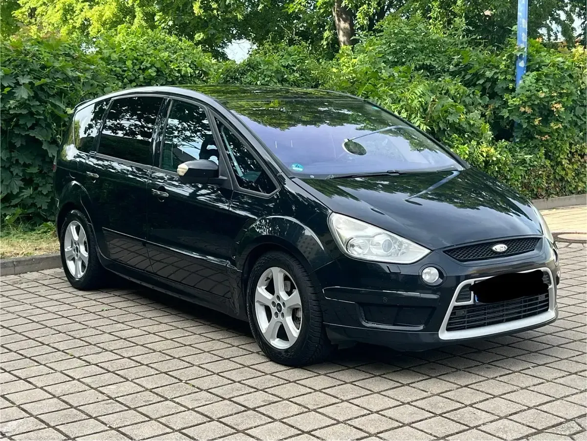 Gebraucht Ford S-MAX Titanium 179 PS (131 kW) 2010 Blau Van / Kleinbus