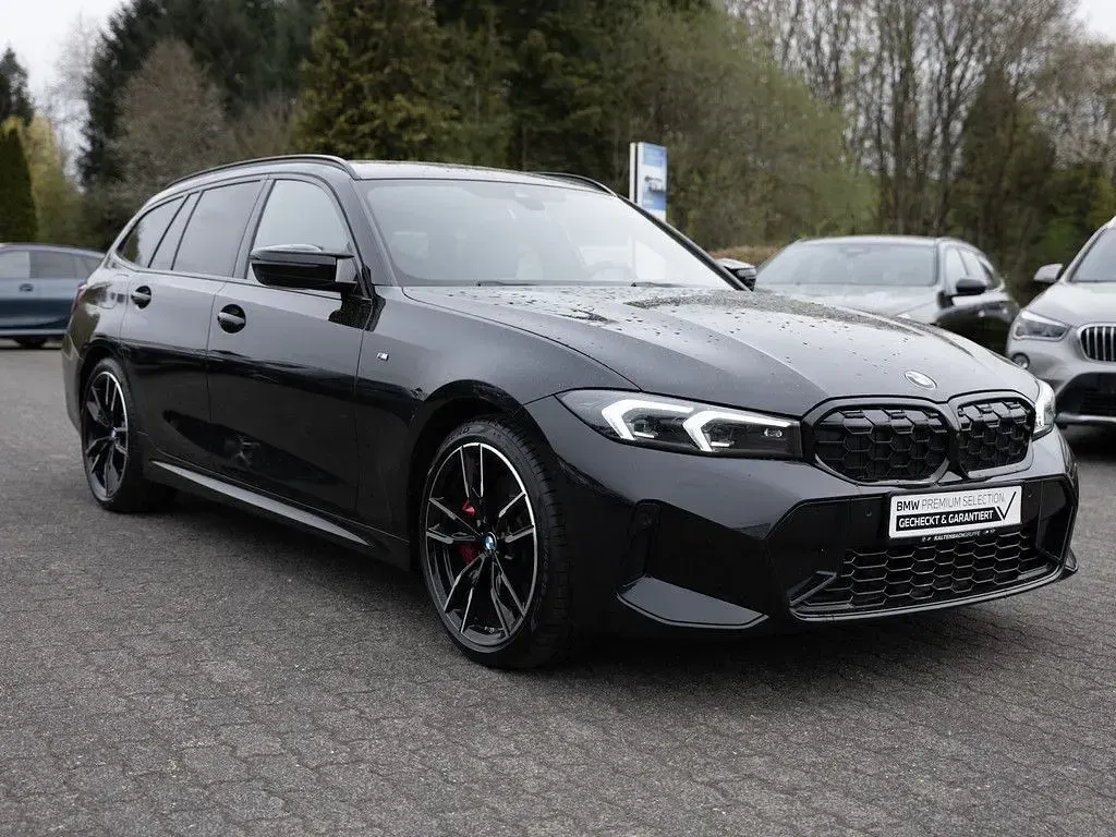 Käytetty BMW 340 Performance 340 HP (250 kW) 2025 Musta Farmari