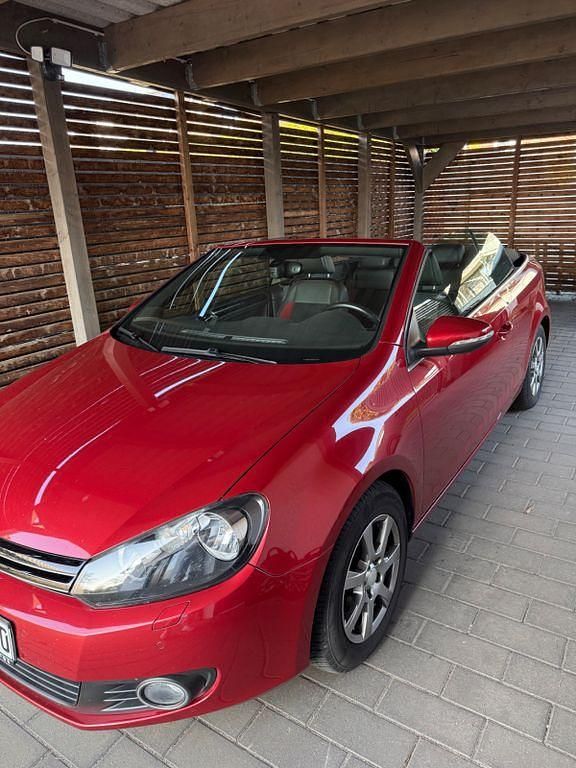 Gebraucht VW Golf 105 PS (77 kW) 2011 Rot Cabrio