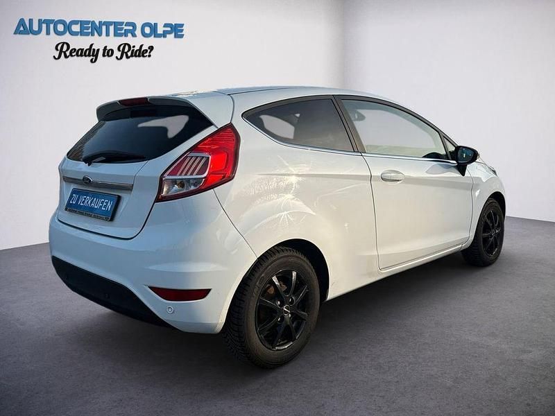 Gebraucht Ford Fiesta 65 PS (47 kW) 2016 Kleinwagen