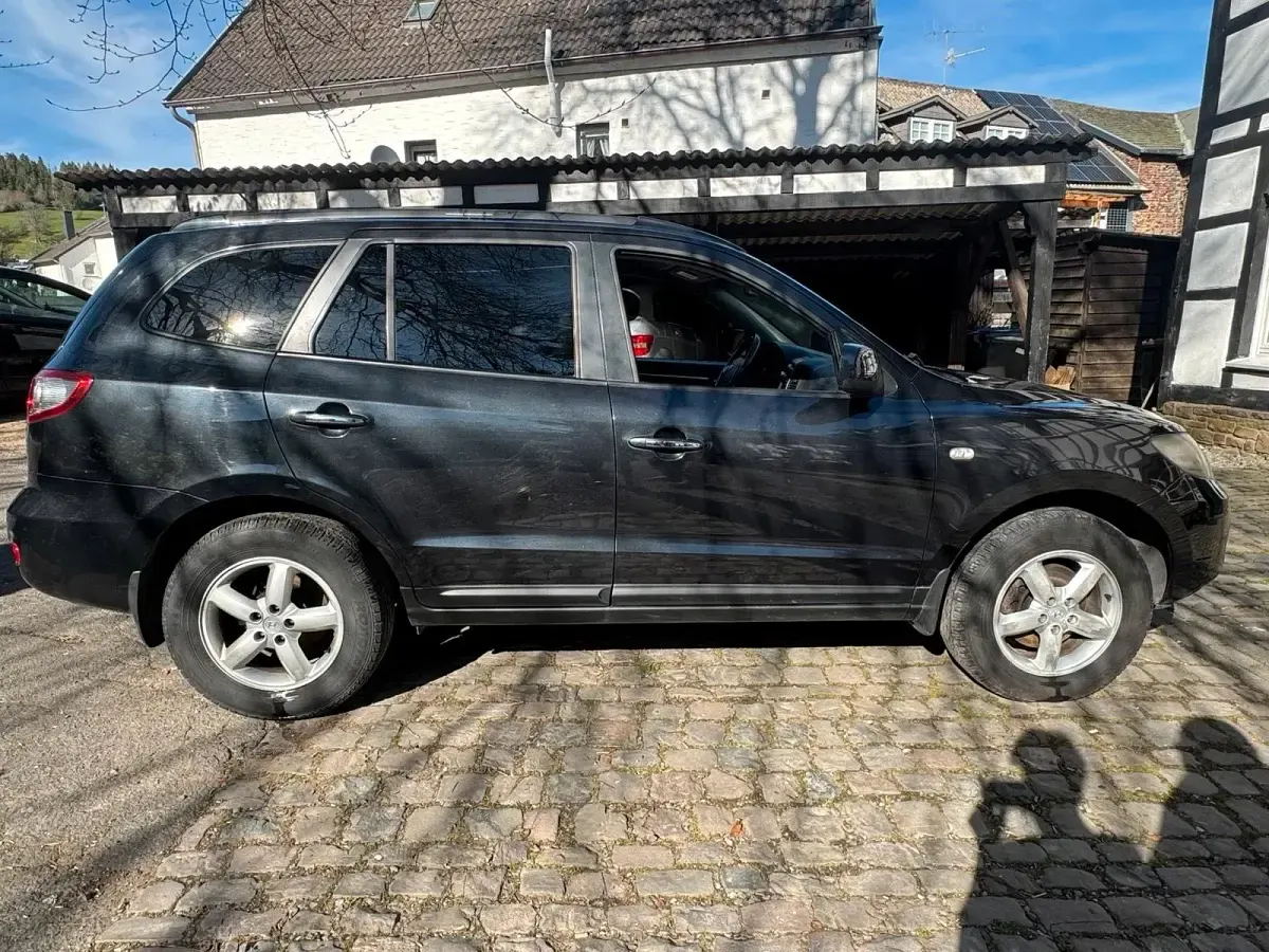 Gebraucht Hyundai Santa Fe 150 PS (110 kW) 2006 Schwarz SUV