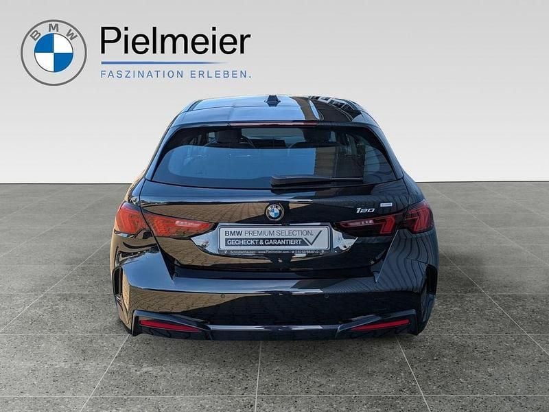 Gebraucht BMW 120 156 PS (114 kW) 2024 Schwarz Kleinwagen