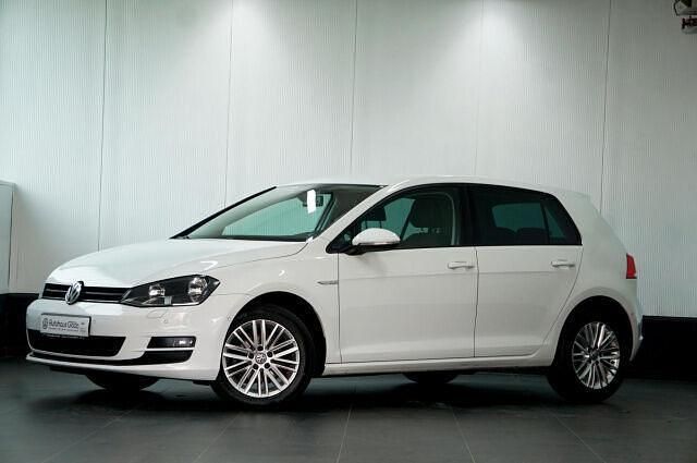 Second-hand VW Golf VII Comfortline 86 CP (63 kW) 2014 Alb Berlinǎ