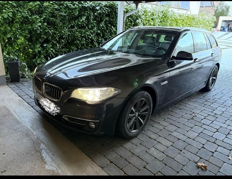 Braun Gebraucht 2016 BMW 535 Luxury Line Kombi | 19.800 € (Fairer Preis) - Bild 1/4