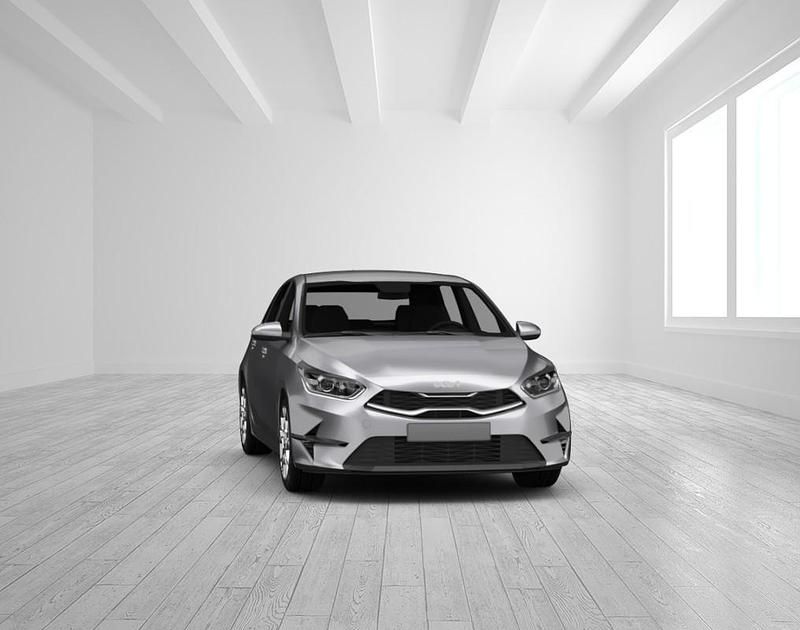 Gebraucht Kia Ceed Gold 140 PS (102 kW) 2025 Silber Kleinwagen