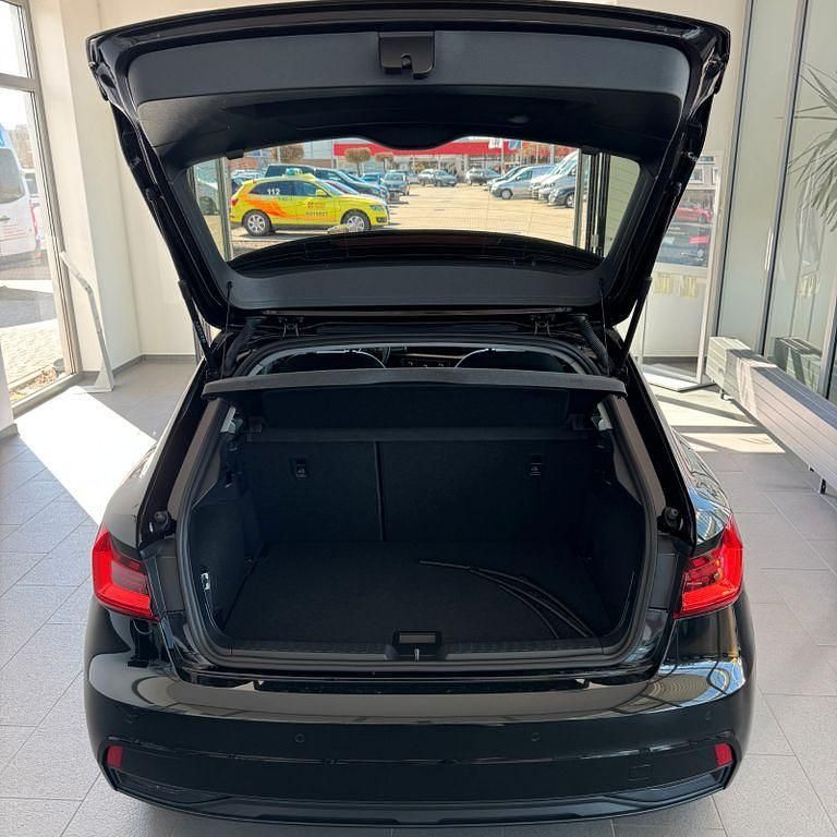 Gebraucht Audi A1 Sportback Advanced 116 PS (85 kW) 2024 Schwarz Kleinwagen