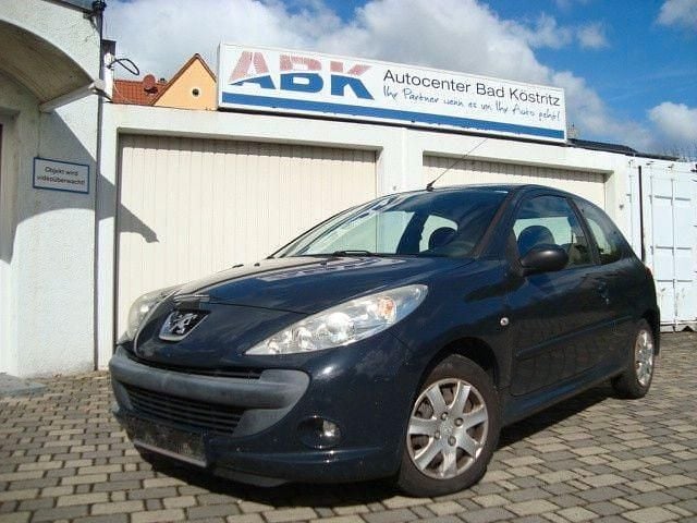 Grau Gebraucht 2009 Peugeot 206+ Basis Kleinwagen | 699 € (Superpreis) - Bild 1/4