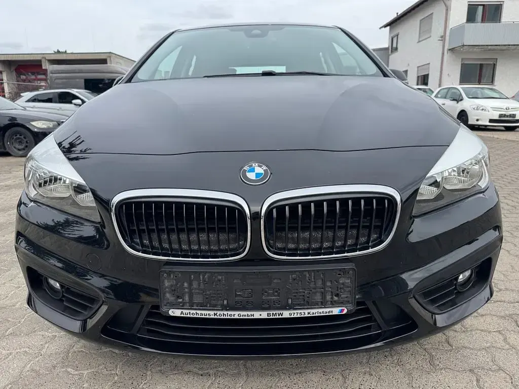 Gebraucht BMW 216 Active Tourer Advantage 102 PS (75 kW) 2017 Schwarz Van / Kleinbus