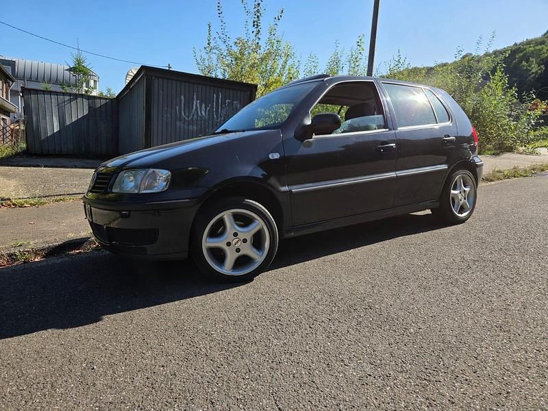 Schwarz Gebraucht 2000 VW Polo Kleinwagen | 900 € (Fairer Preis) - Bild 1/4