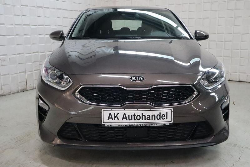 Gebraucht Kia Ceed 136 PS (100 kW) 2021 Grau Kleinwagen