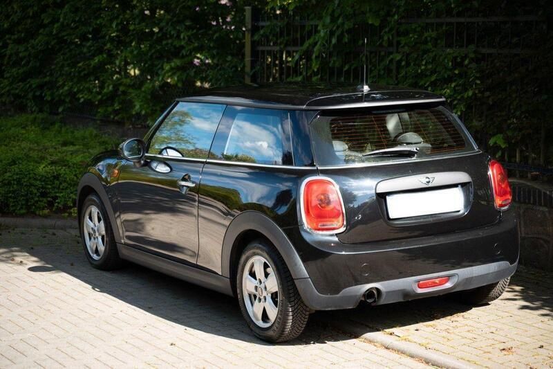 Schwarz Gebraucht 2016 Mini ONE Kleinwagen | 10.500 € (Guter Preis) - Bild 1/4