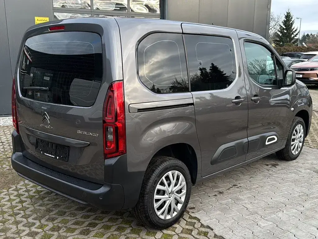 Gebraucht Citroën e-Berlingo Feel 131 PS (96 kW) 2023 Gris platinium Van / Kleinbus