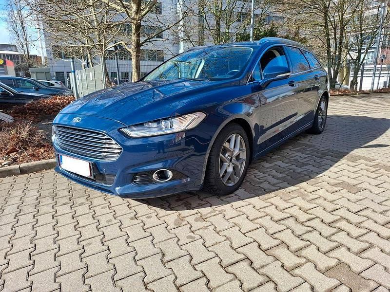 Gebraucht Ford Mondeo Titanium 150 PS (110 kW) 2017 Blau Limousine