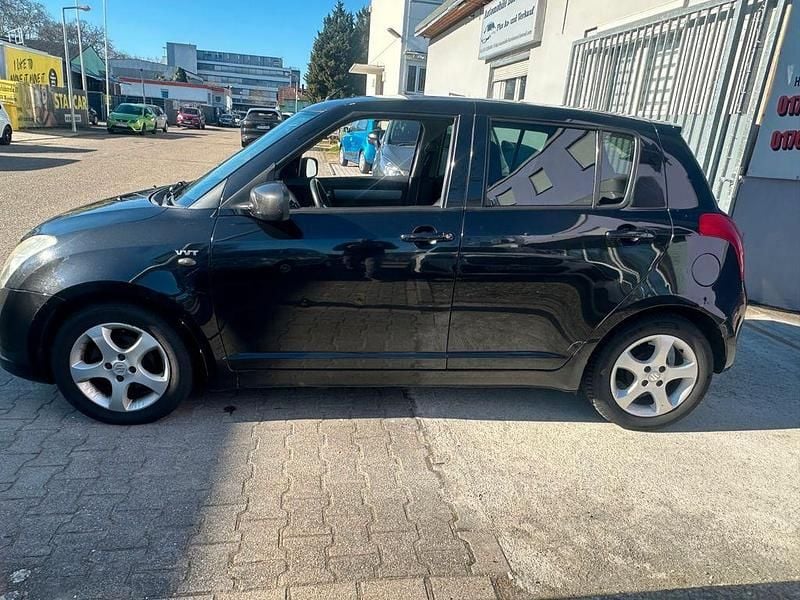 Gebraucht Suzuki Swift Comfort 102 PS (75 kW) 2006 Schwarz Kleinwagen