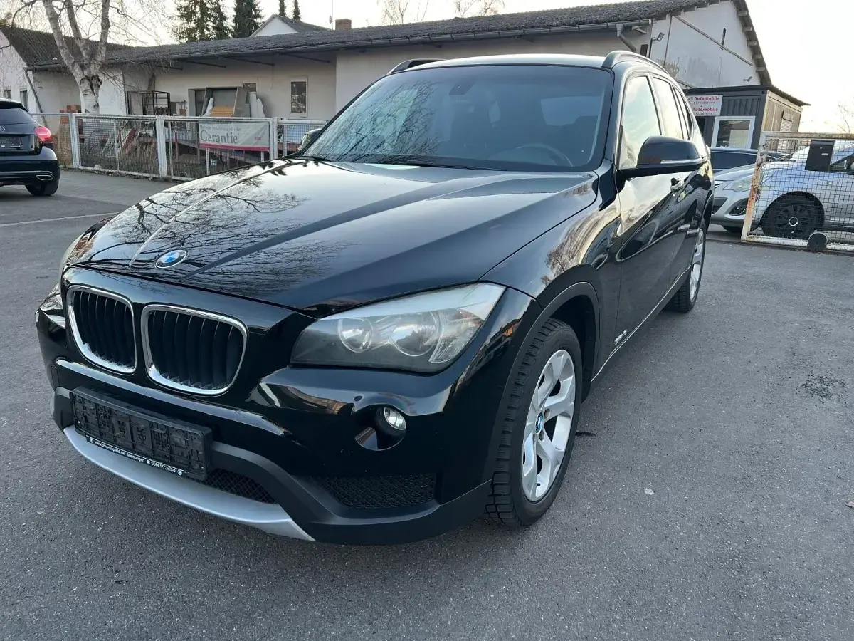 Gebraucht BMW X1 Sport Line 150 PS (110 kW) 2012 Schwarz SUV