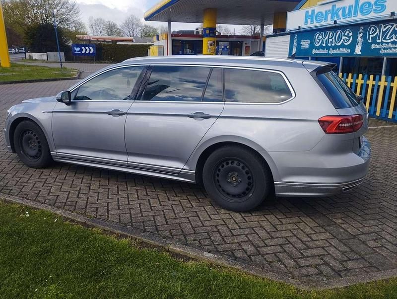 Gebraucht VW Passat Highline 190 PS (139 kW) 2018 Kombi