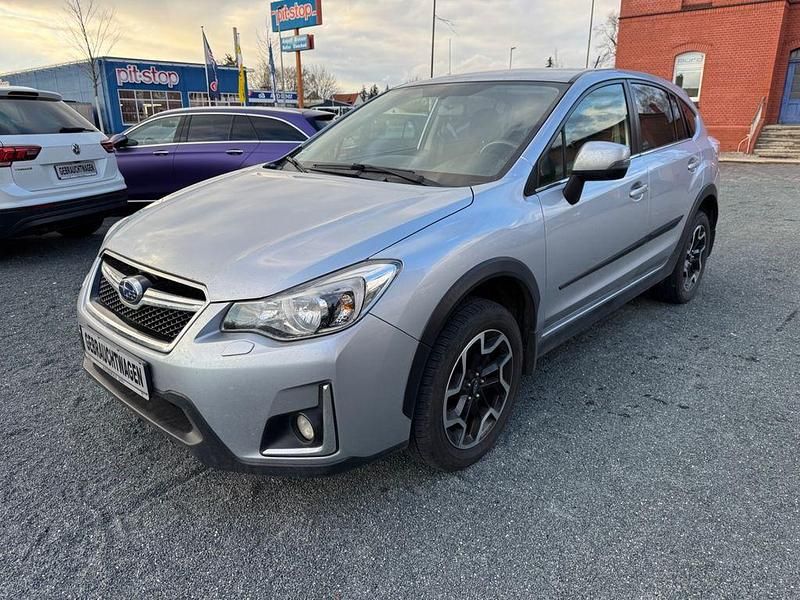 Gebraucht Subaru XV Comfort 147 PS (108 kW) 2016 Silber SUV