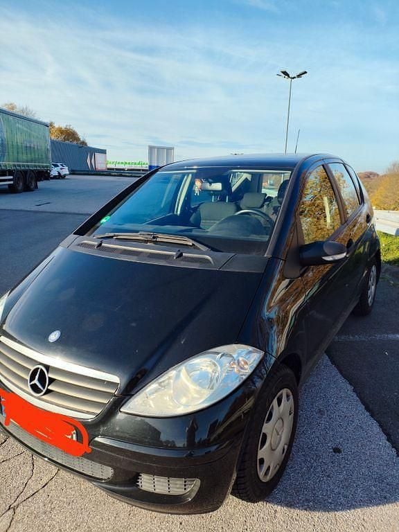 Schwarz Gebraucht 2005 Mercedes A150 Classic Van / Kleinbus | 3.950 € (Fairer Preis) - Bild 1/4