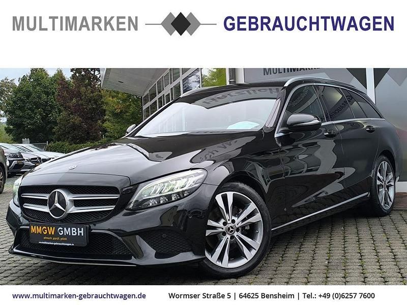 Schwarz Gebraucht 2020 Mercedes C220 Avantgarde Kombi | 22.990 € (Guter Preis) - Bild 1/4