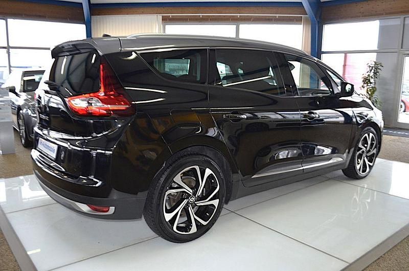 Gebraucht Renault Scénic IV Bose Edition 160 PS (117 kW) 2017 Schwarz Van / Kleinbus