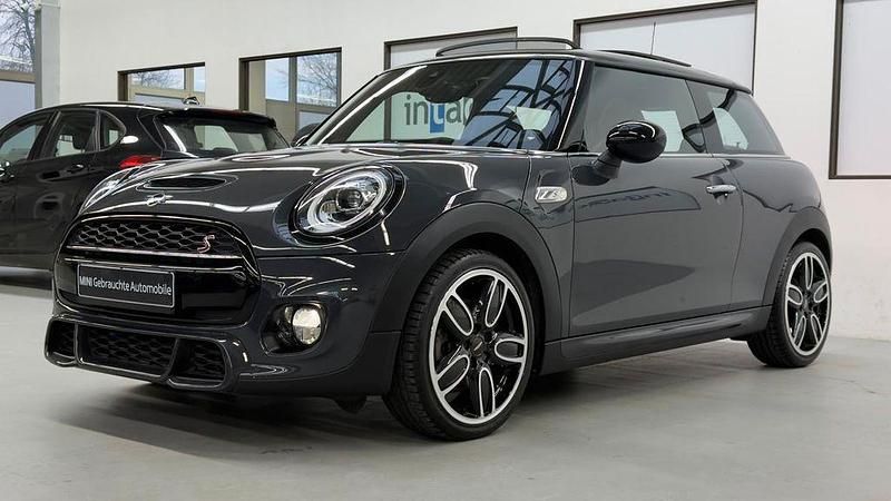 Thunder grey metallic Gebraucht 2018 Mini John Cooper Works Kleinwagen | 19.999 € (Fairer Preis) - Bild 1/4
