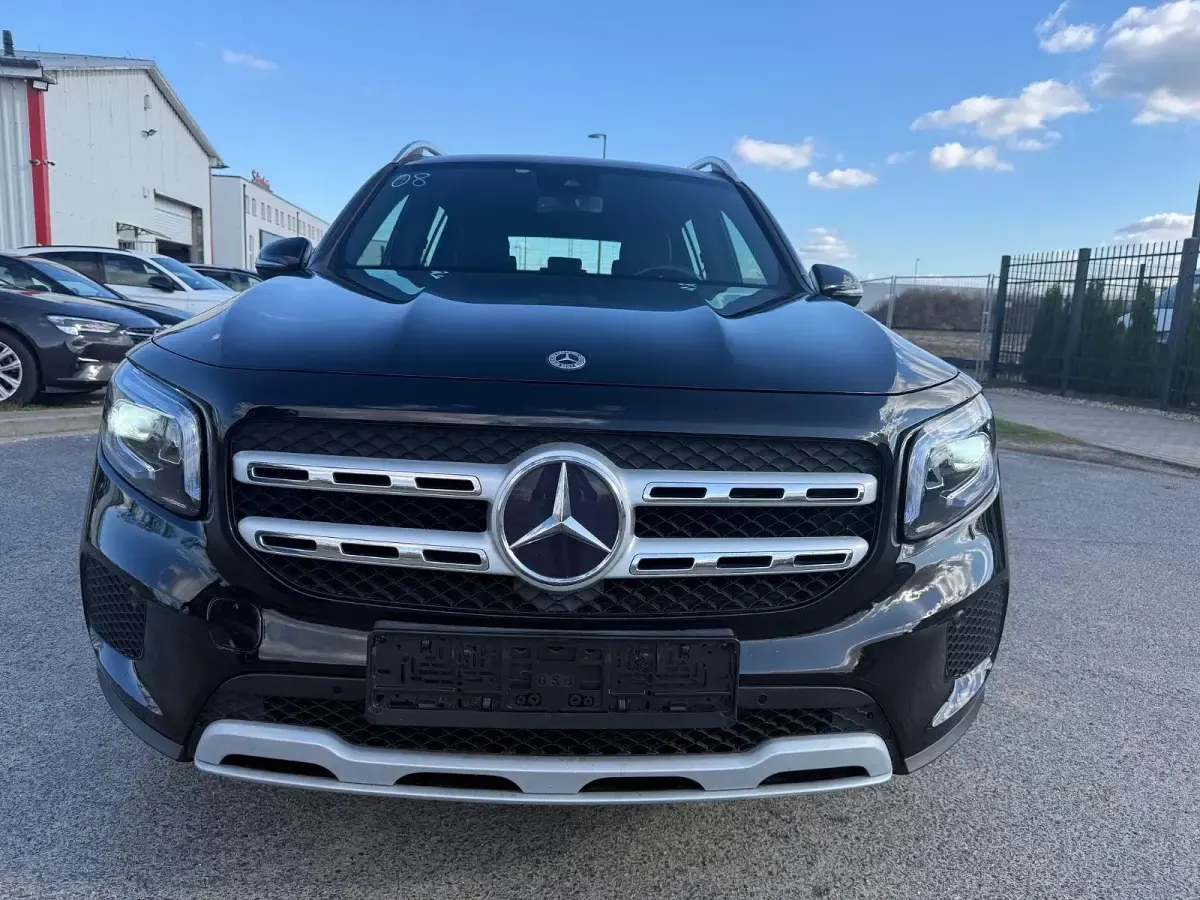 Gebraucht Mercedes GLB200 150 PS (110 kW) 2021 Schwarz SUV